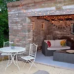Large Luxury Shepherds Hut With Hot Tub Nr Bath * بريستول