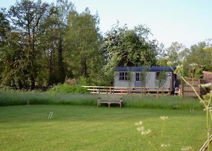 Horská chata Large Luxury Shepherds Hut With Hot Tub Nr Bath