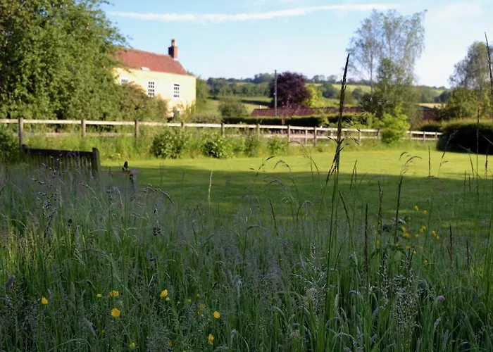 Large Luxury Shepherds Hut With Hot Tub Nr Bath Horská chata